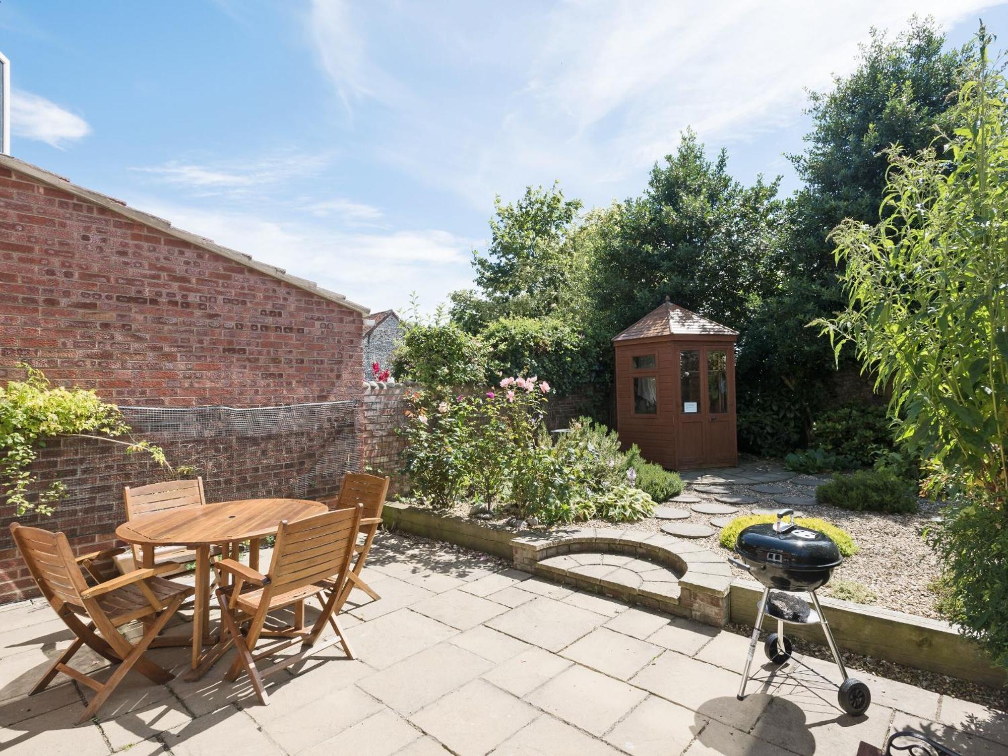 Camelot Villa Weybourne Exterior photo