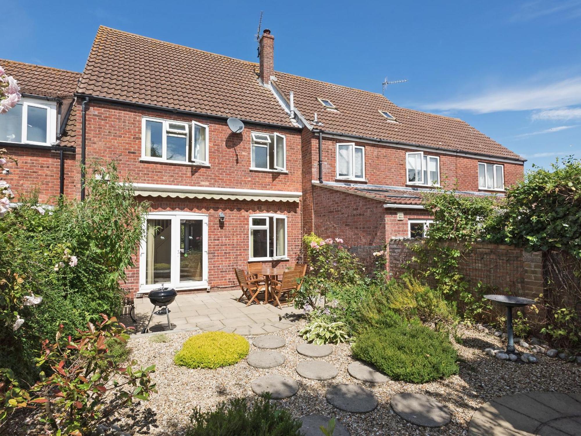 Camelot Villa Weybourne Exterior photo