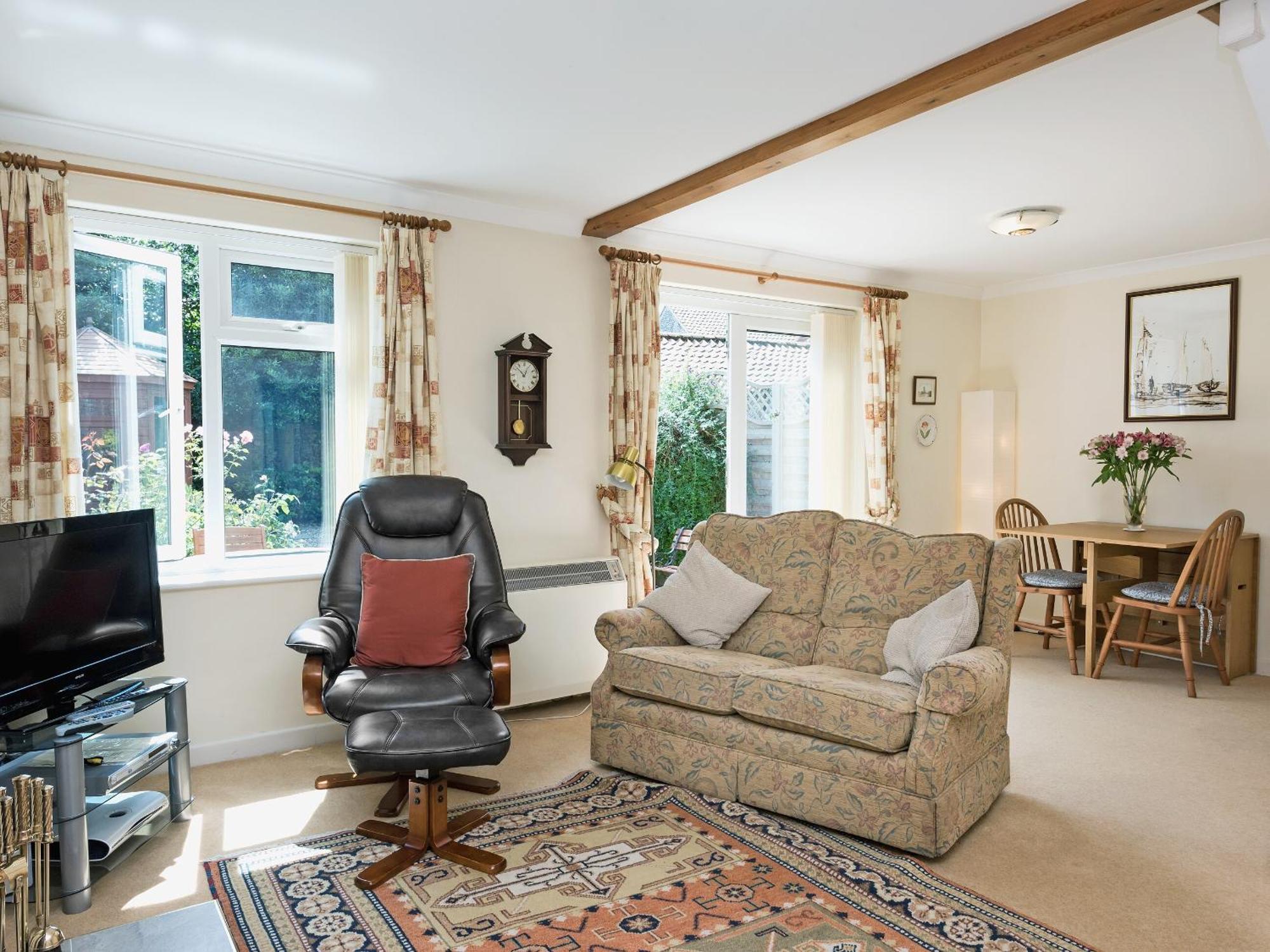 Camelot Villa Weybourne Exterior photo