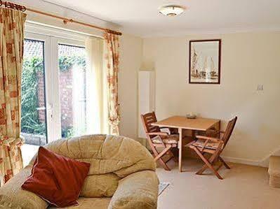 Camelot Villa Weybourne Exterior photo